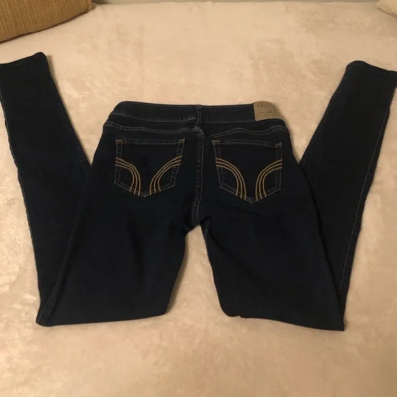 Hollister Low-Rise Jeans, Size 26 - Picture 3 of 4